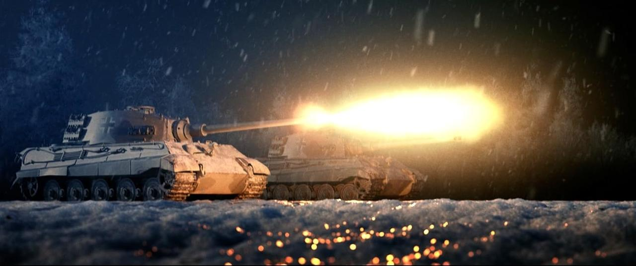 Zwei Panzer in einer schneebedeckten Szene, einer feuert einen hellorangen Schuss ab. Im Hintergrund fällt Schnee. Der Boden hat verstreute Lichter.