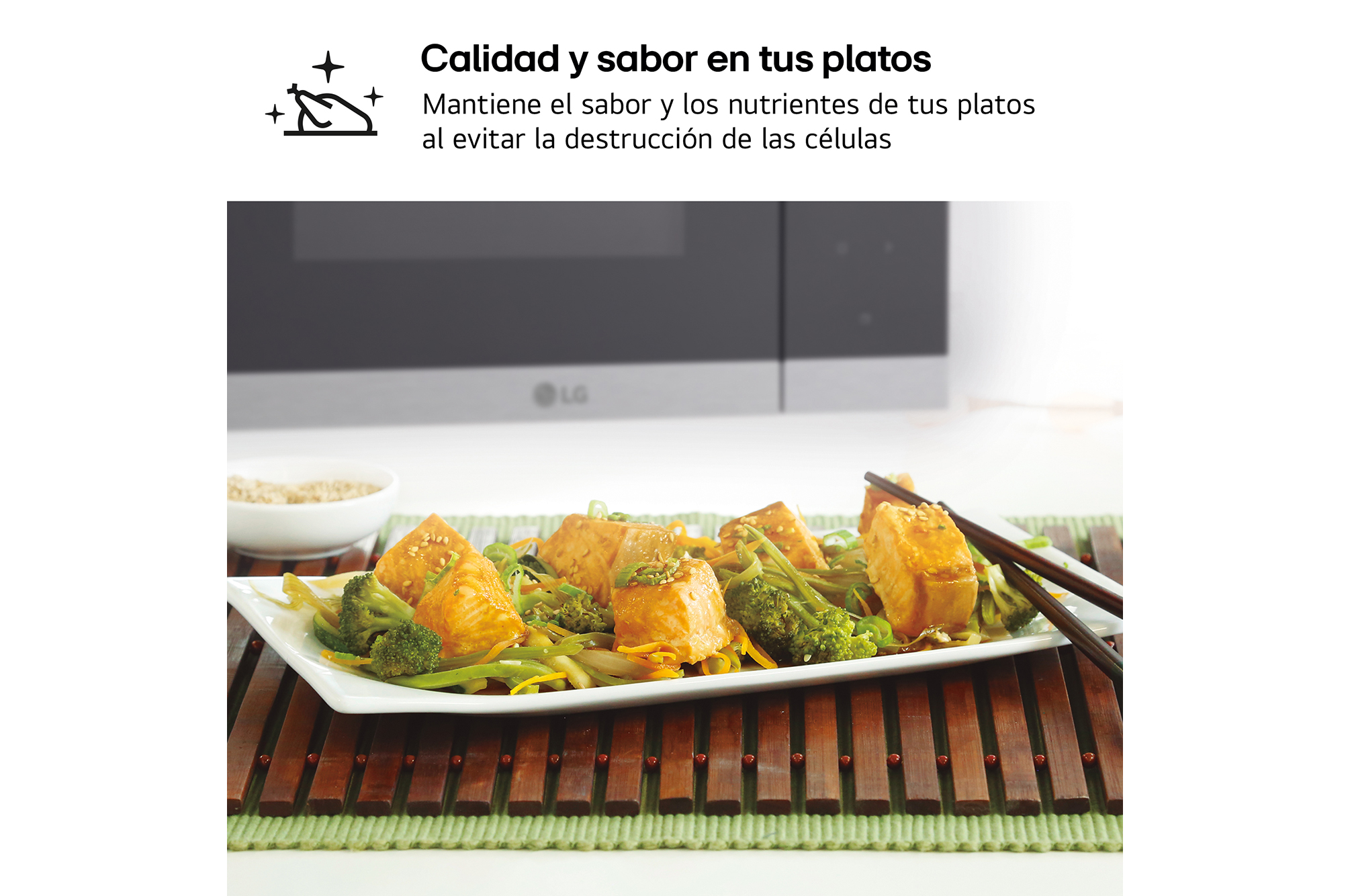 Descongelación y menús automáticos. Permite cocinar, descongelar y recalentar de forma sencilla con los menús automáticos. Plato de salmón con verduras.