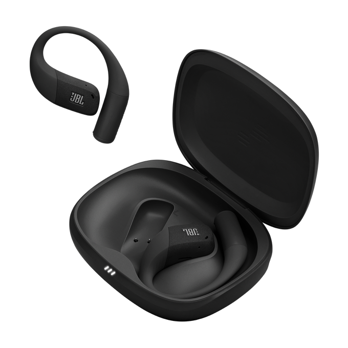 Auriculares JBL negros, uno separado y otro en estuche abierto. El estuche y los auriculares tienen el logotipo de JBL. Los auriculares son para deporte.