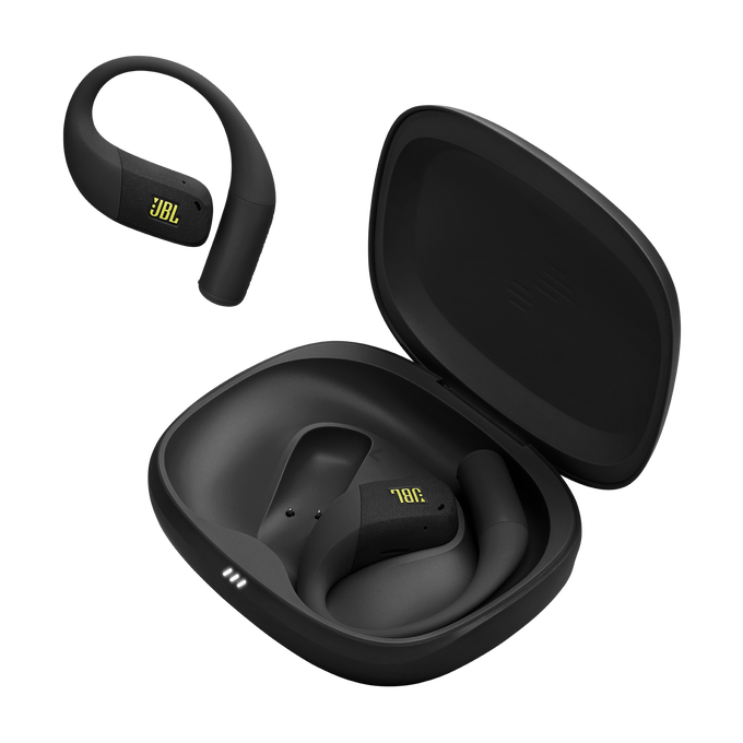 Auriculares JBL negros, uno suelto, dos en un estuche. Los auriculares tienen el logo JBL amarillo. Estuche abierto.