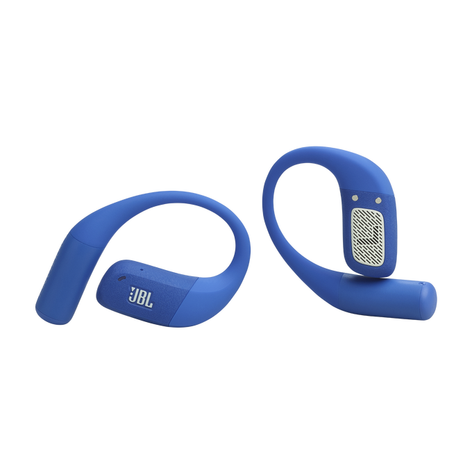 Dos auriculares inalámbricos JBL azules sobre un fondo negro. Cada auricular tiene un diseño curvo para engancharse a la oreja.