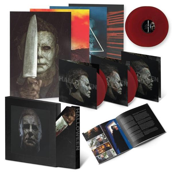 Halloween-Box-Set mit Vinyls, Postern und einem Buch. Mit Michael Myers mit einem Messer. Rotes Vinyl und dunkle Kunstwerke.