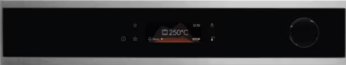 Panel sterowania piekarnikiem z cyfrowym wyświetlaczem pokazującym temperaturę, czas i ikony. Pokrętło jest po prawej stronie.