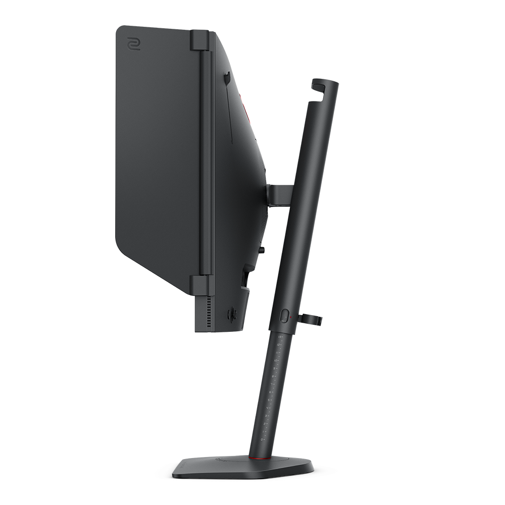 Ein schwarzer und roter Computermonitor wird von der Seite gezeigt. Der Monitor hat einen Ständer und befindet sich auf weißem Hintergrund.