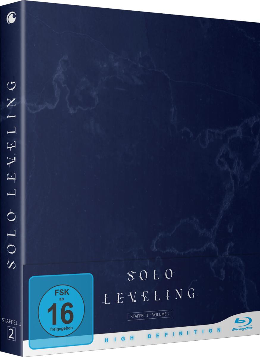 Blu-ray-Box-Set für Solo Leveling. Es hat einen dunkelblauen Umschlag mit dem Titel, der Bewertung und anderen Details. Blu-ray-Logo sichtbar.