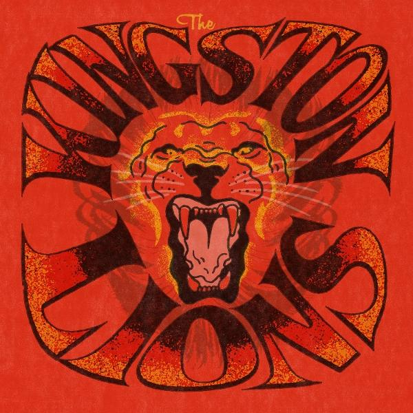 Rotes Bild. Ein brüllender Löwenkopf ist zentriert, umgeben von Text 'The Kingston Lions' in orangefarbener und schwarzer Schrift.