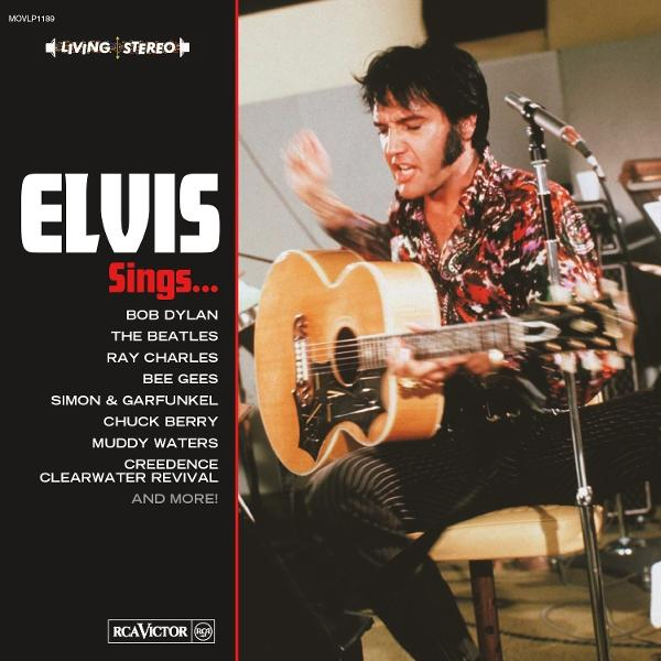 Elvis Presley singt und spielt Gitarre. Albumcover: Elvis Sings..., mit Bob Dylan, den Beatles und mehr.