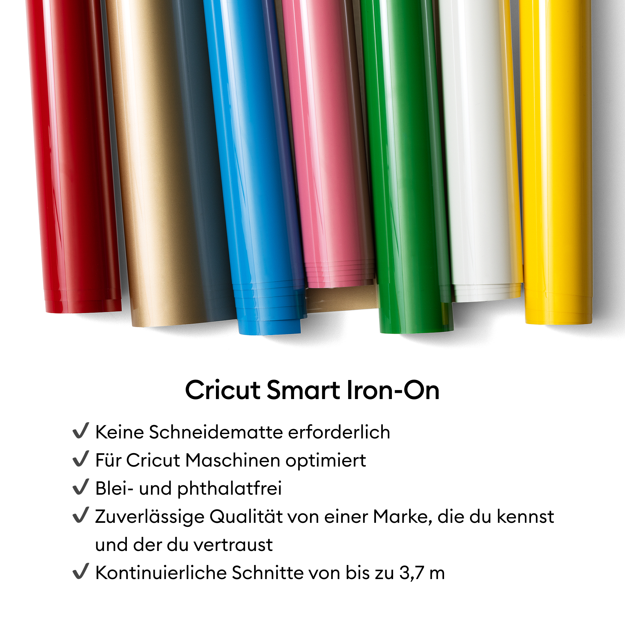 Rollen aus farbenfroher Bügelfolie. Rot, Gold, Blau, Rosa, Grün, Weiß und Gelb. Text unten bewirbt Cricut Smart Iron-On.