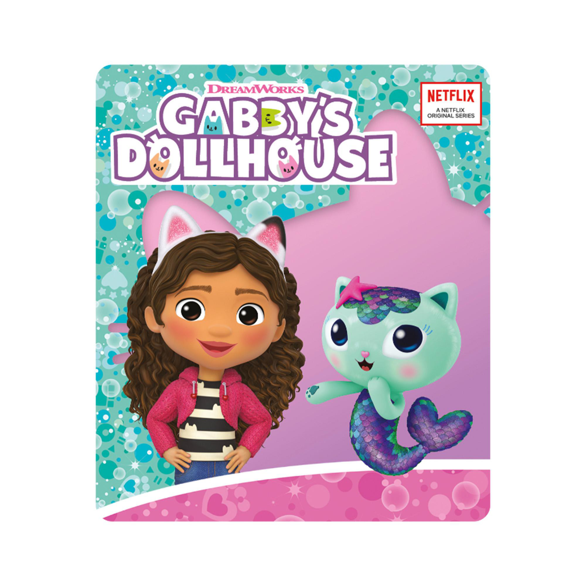 Gabby und eine Katzen-Meerjungfrau aus Gabbys Puppenhaus. Gabby trägt Katzenohren, eine rosa Jacke und ein gestreiftes Hemd.