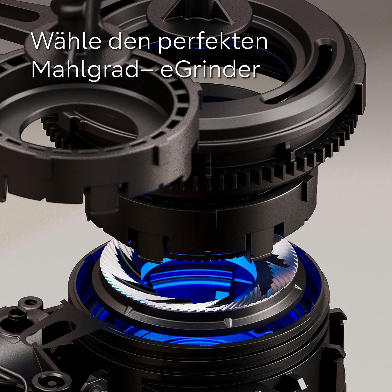 Nahaufnahme eines schwarzen Grinders mit sichtbaren Innenteilen. Blaues Licht kommt von innen. Teile sind kreisförmig mit Zähnen.