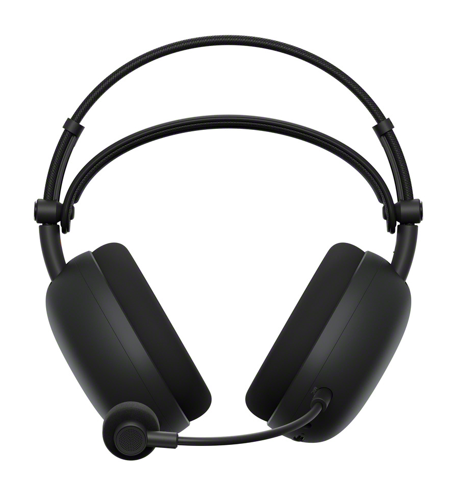 Czarne słuchawki z mikrofonem na wysięgniku, na białym tle. Widoczne nauszniki i pałąk. Kabel łączy mikrofon.