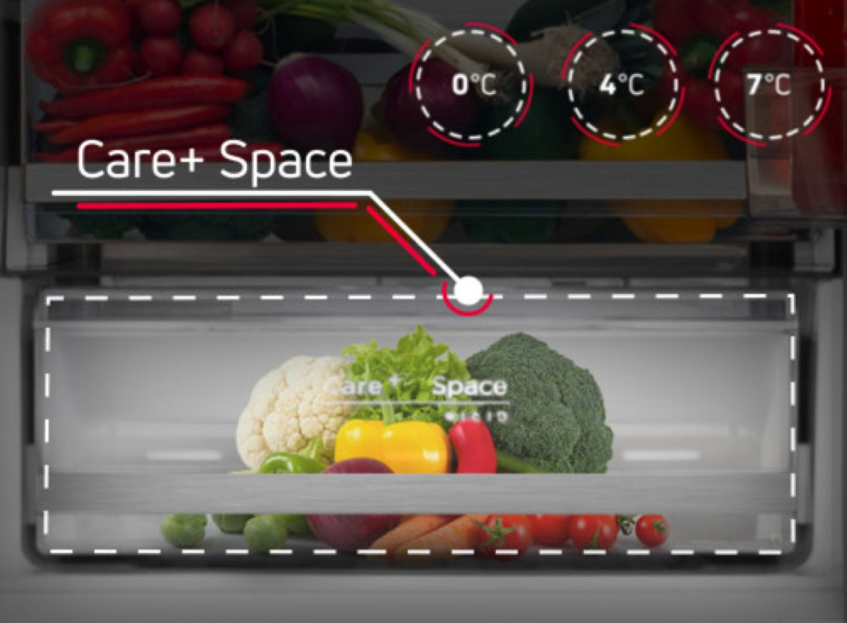 Wnętrze lodówki: warzywa w szufladzie, ze wskaźnikami temperatury. Widoczna etykieta 'Care+ Space'.