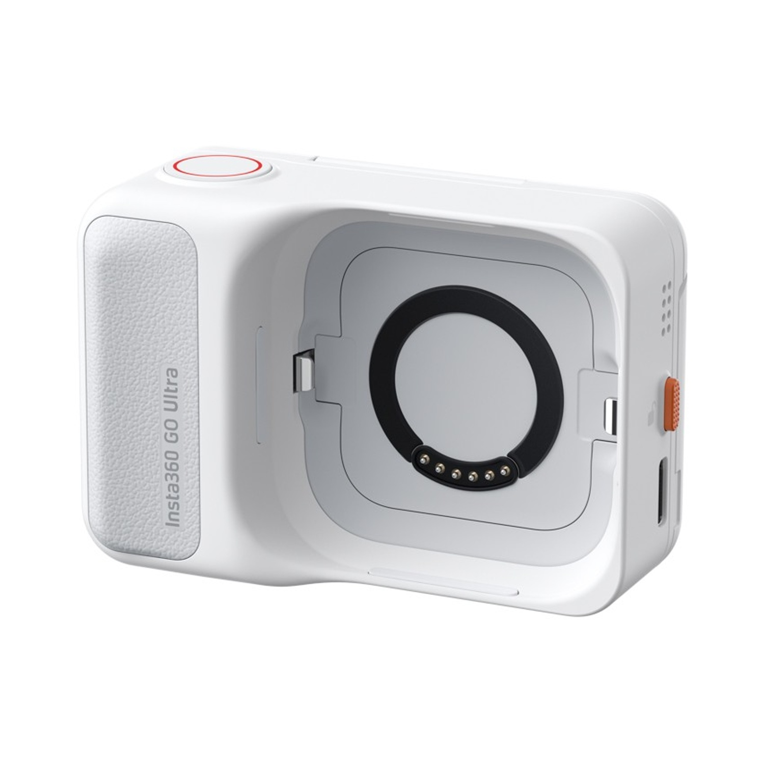 Una custodia bianca per la fotocamera Insta360 Go Ultra. Ha un pulsante rosso, un lato strutturato e una porta di ricarica. L'interno ha un design circolare.