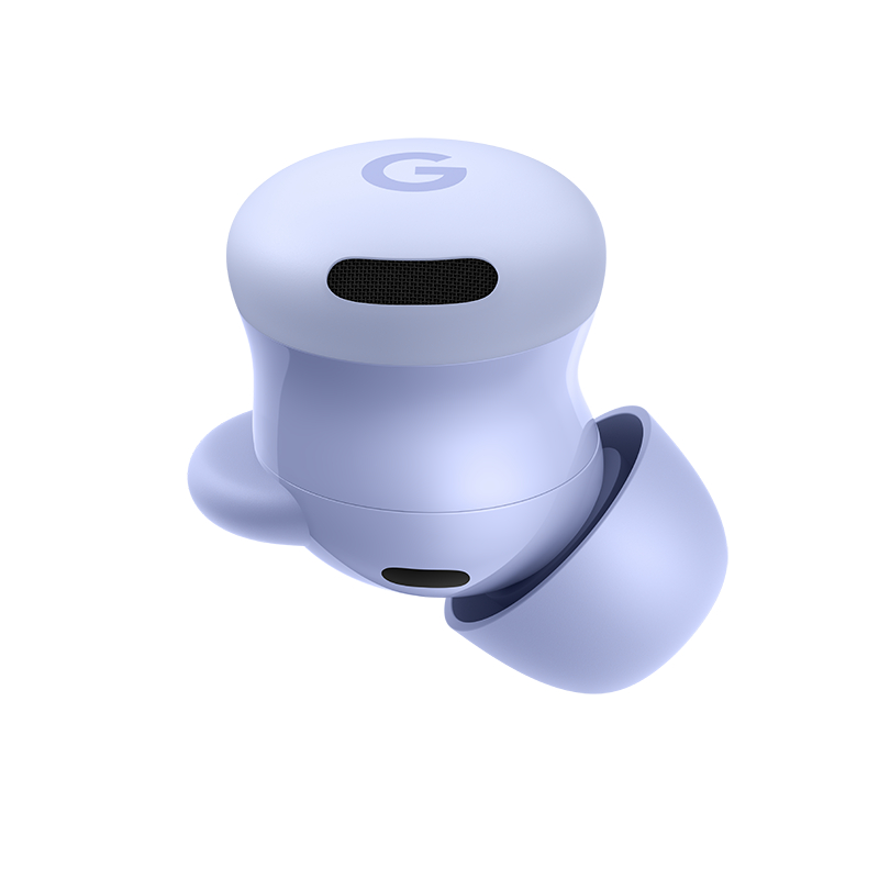 Ein helllila Google Pixel Buds Pro Ohrhörer. Der Ohrhörer hat eine abgerundete Oberseite mit einem 'G'-Logo und einem schwarzen Netzgitter.
