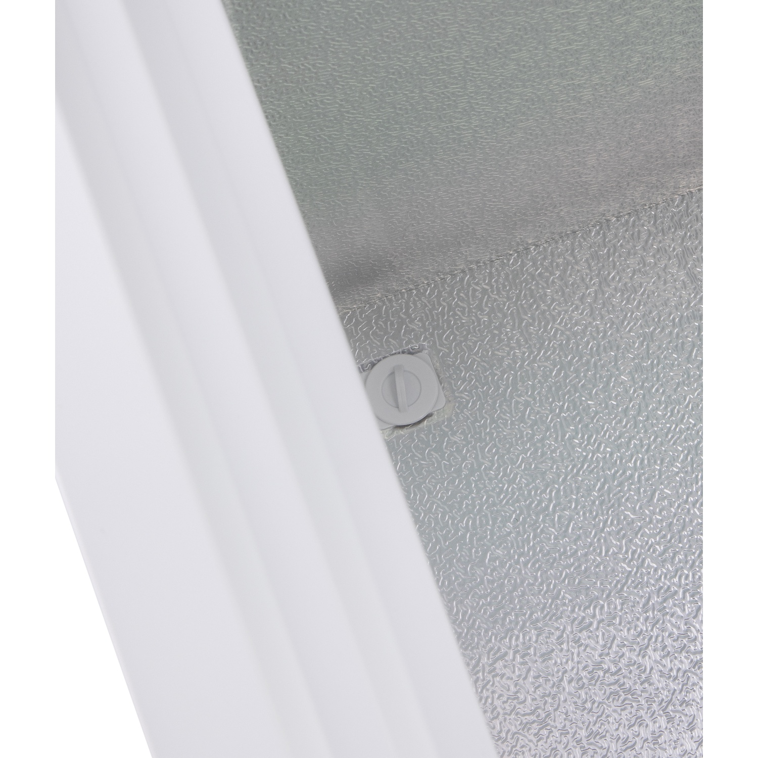 Intérieur blanc et gris texturé d'un refroidisseur ou appareil similaire. Un panneau blanc au premier plan. Un interrupteur est visible.