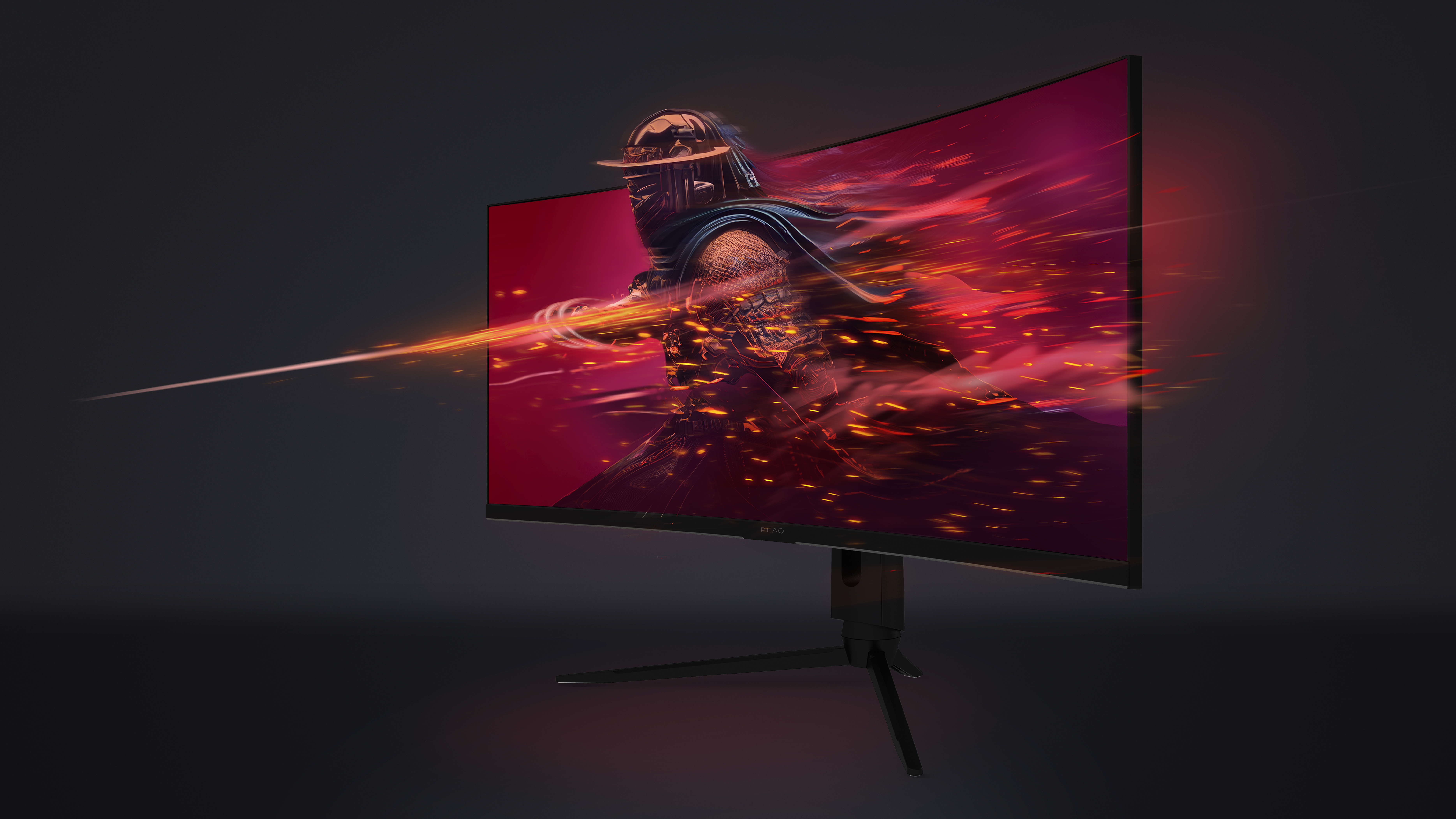 Zakrzywiony monitor wyświetla wojownika z ognistymi efektami. Smuga światła rozciąga się z ekranu. Ciemne tło z czarnym stojakiem.