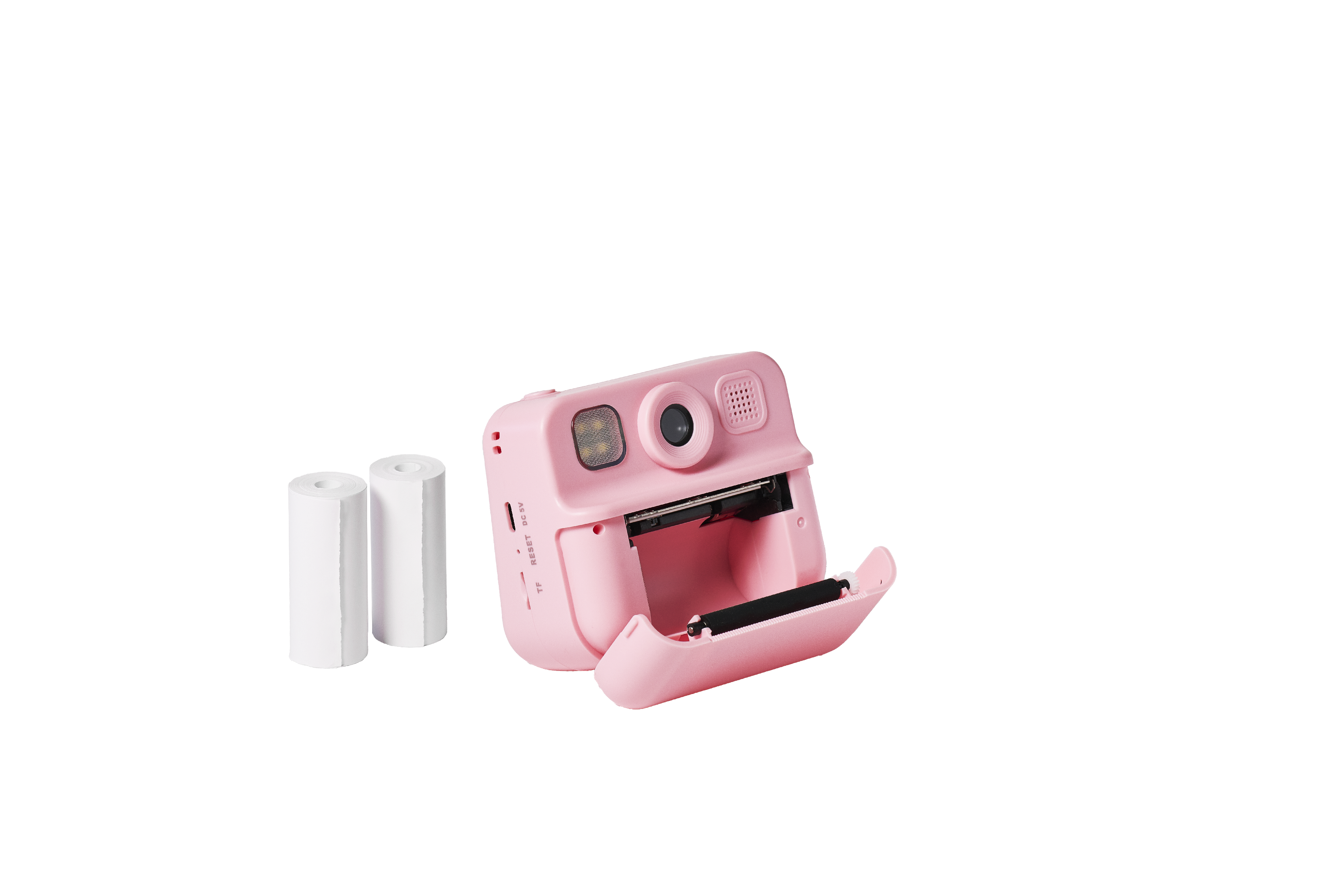 Açık bölmeli pembe anında fotoğraf makinesi, iki beyaz film rulosu, hepsi siyah bir arka plan üzerinde.