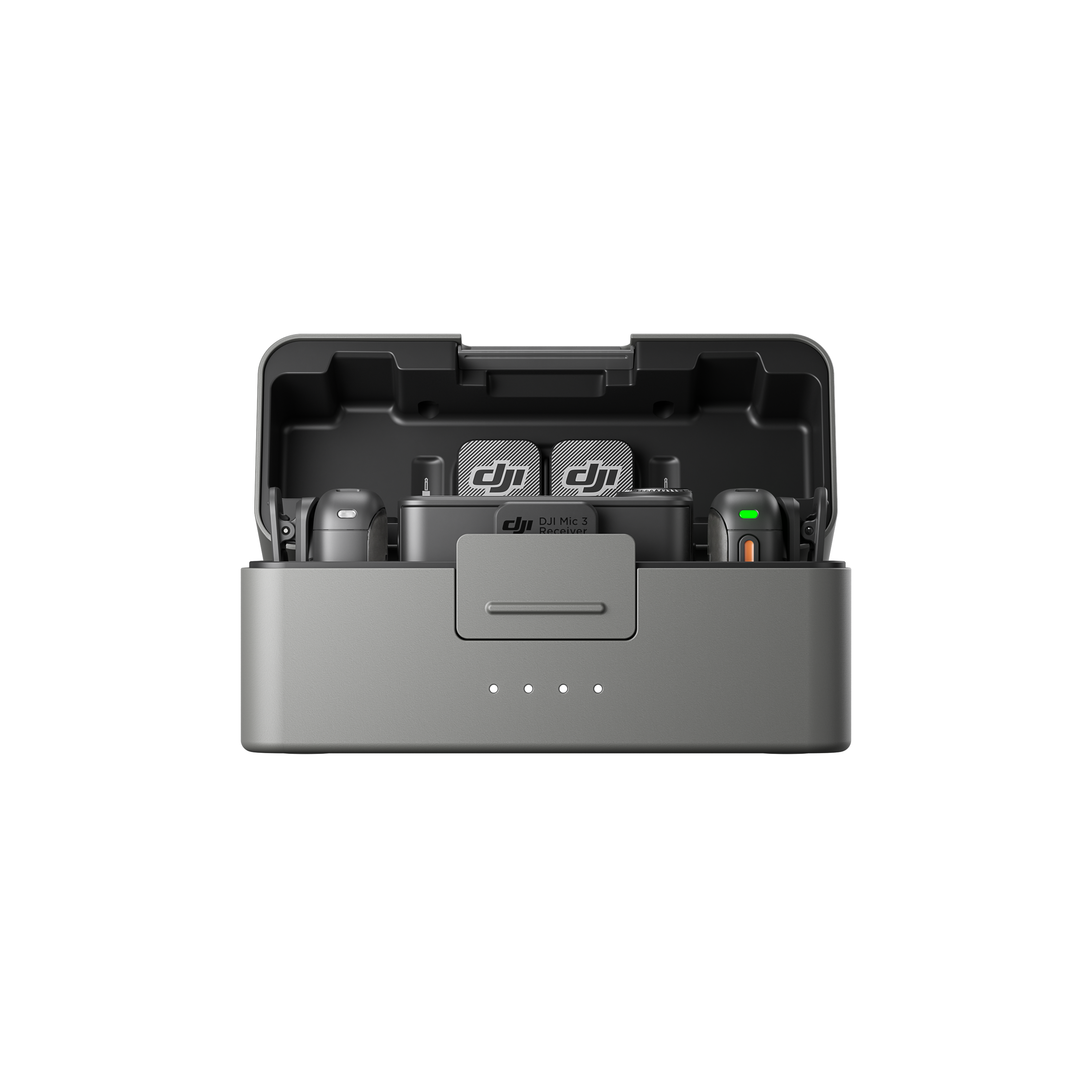 Geöffnete graue DJI Mic 3 Ladebox mit Mikrofonen und Empfänger. Das Innere ist schwarz.