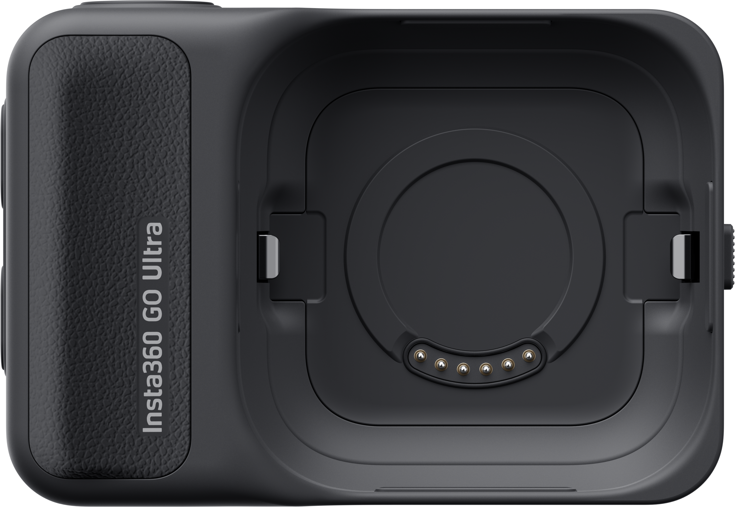 Ein schwarzes Insta360 GO Ultra Ladecase. Es hat eine strukturierte Seite mit dem Produktnamen und einen Ladeanschluss.