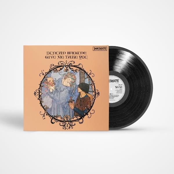 Pfirsichfarbenes LP-Cover mit einer Zeichnung von Personen und einer schwarzen Schallplatte auf weißem Hintergrund.