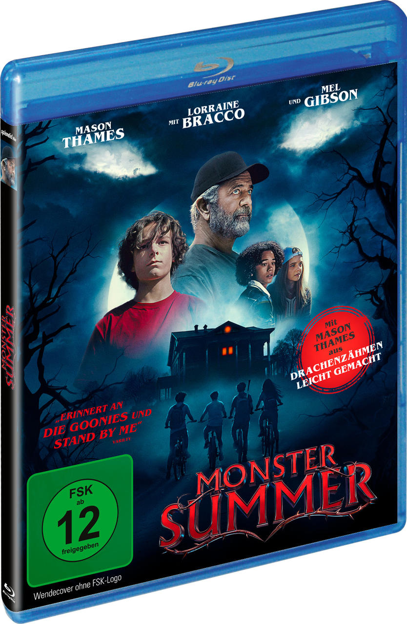 Blu-ray-Cover von 'Monster Summer'. Es zeigt die Schauspieler Mel Gibson und Mason Thames. Das Artwork zeigt ein Spukhaus und Kinder auf Fahrrädern.