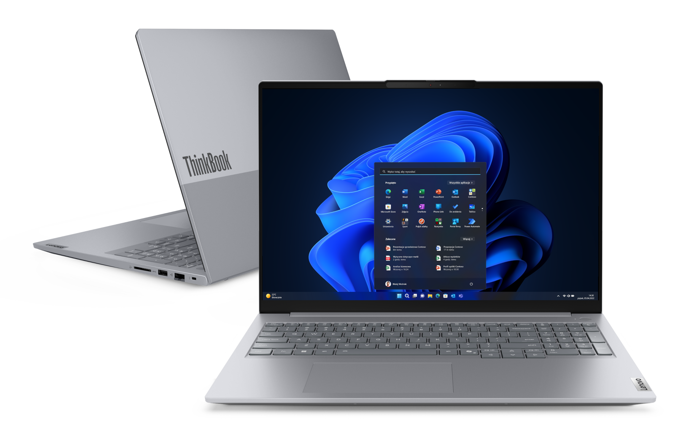 Dwa srebrne laptopy ThinkBook na czarnym tle. Jeden otwarty, z interfejsem Windows, drugi zamknięty.