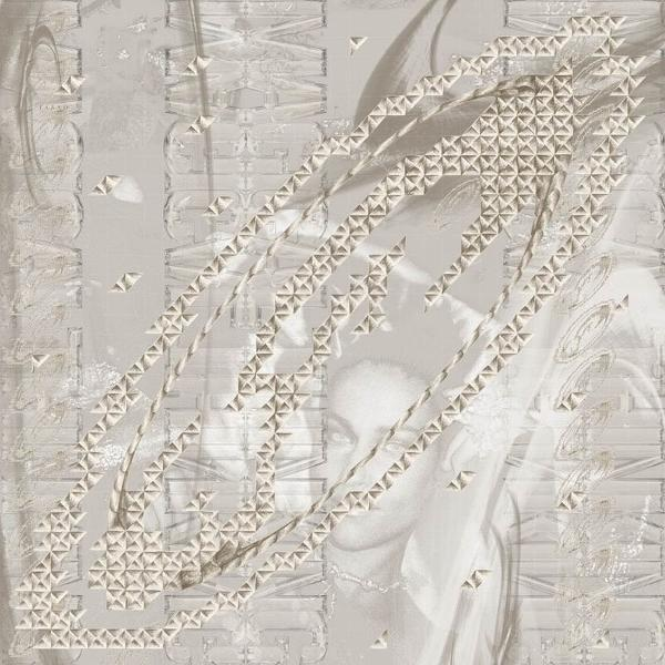 Abstrakte Kunst mit hellbeigen Tönen. Diagonale Linien und geometrische Formen überlagern das Gesicht einer Frau. Subtile Details und Texturen sind sichtbar.