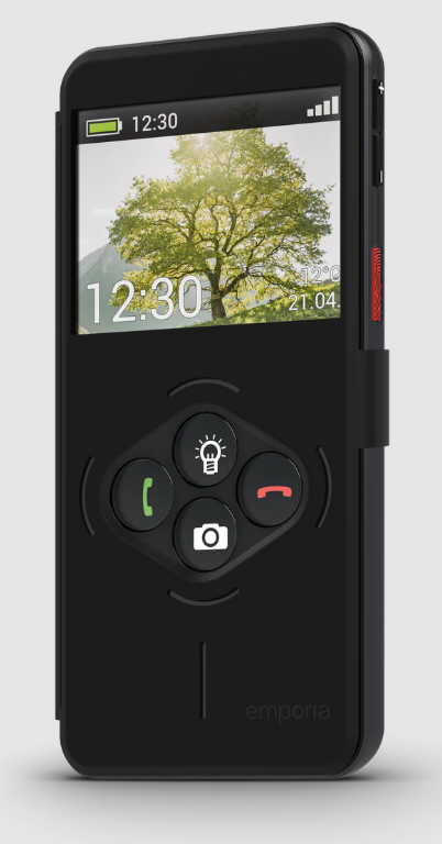 Schwarzes Smartphone mit Baum-Bildschirm. Anruftasten, Kamera-Symbol, Emporia-Logo. Die Uhrzeit ist angezeigt.