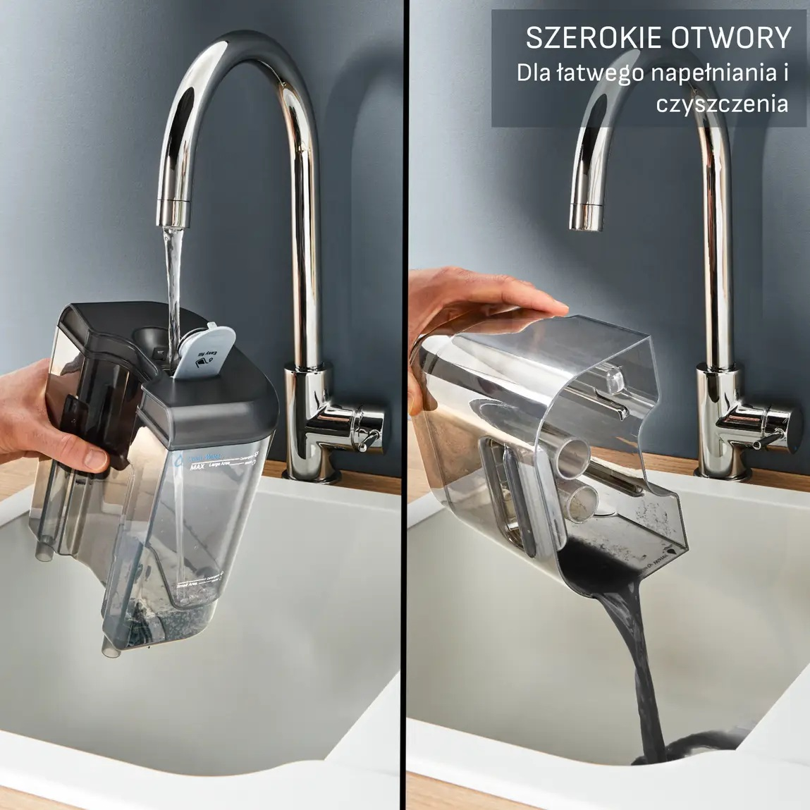 Osoba napełnia zbiornik na wodę do odkurzacza pod chromowaną baterią. Inna osoba opróżnia podobny zbiornik do białego zlewu.