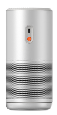 Biały cylindryczny głośnik z perforowaną dolną częścią. Posiada port USB-C i pomarańczowy przycisk zasilania.