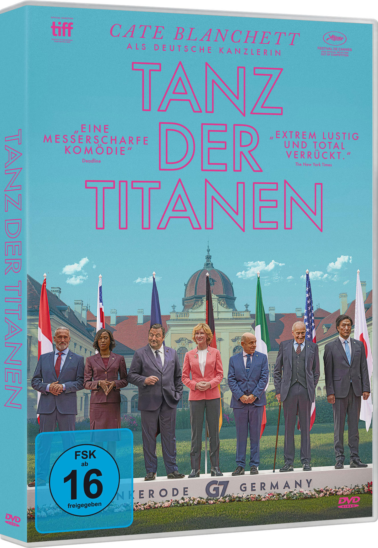 DVD-Cover: Menschen stehen vor Flaggen. Der Text lautet: 'Tanz der Titanen', 'Cate Blanchett' und 'FSK ab 16'. Im Hintergrund ein Gebäude.