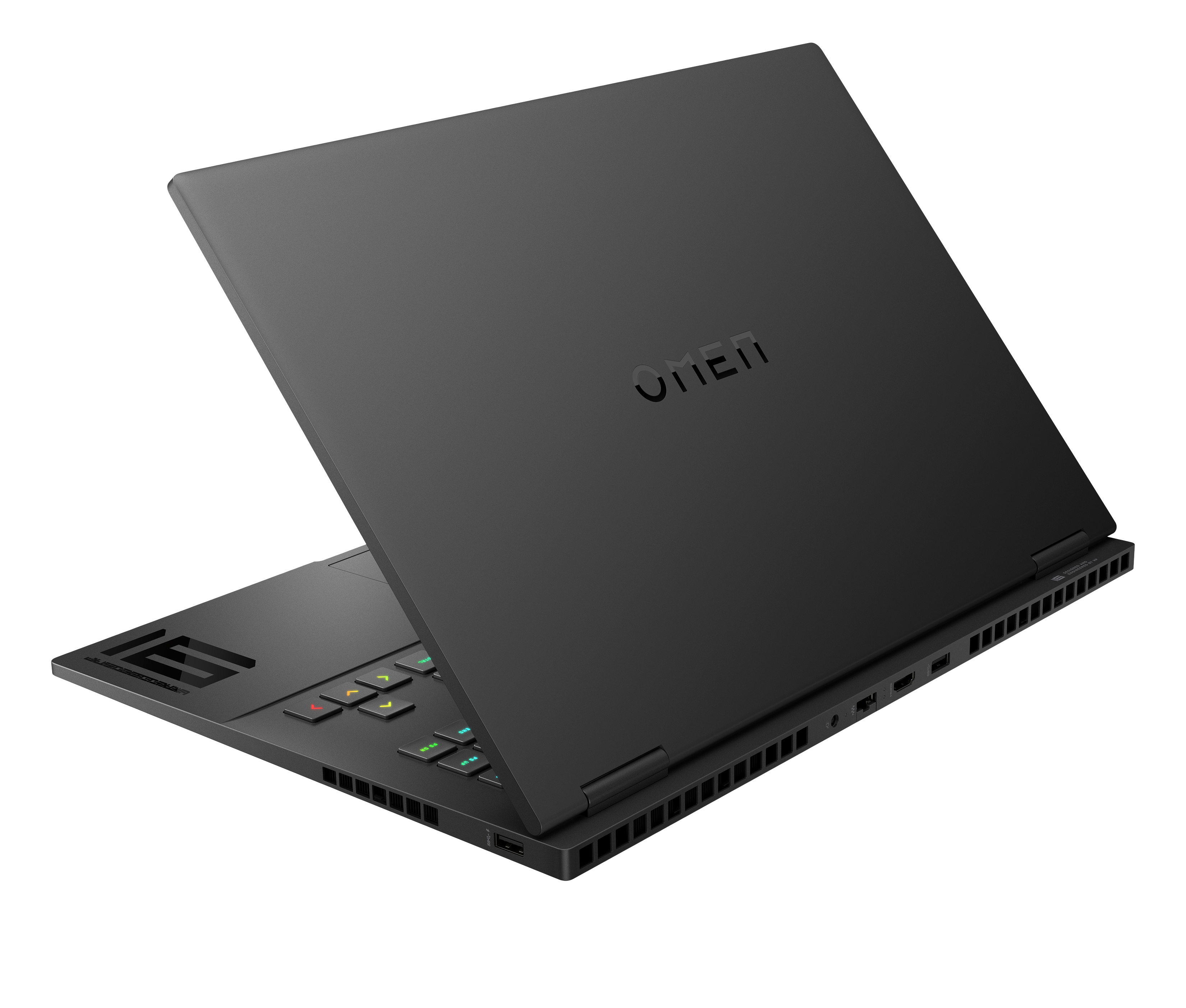 Czarny laptop OMEN na czarnym tle. Laptop jest częściowo otwarty, pokazując klawiaturę i logo OMEN.