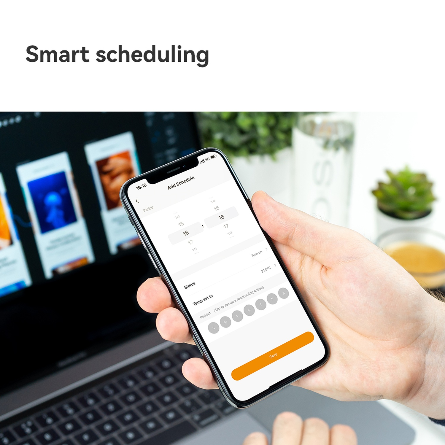 Een hand houdt een smartphone vast met een interface van een planningsapp. Het scherm toont tijdinstellingen en temperatuurregelingen.