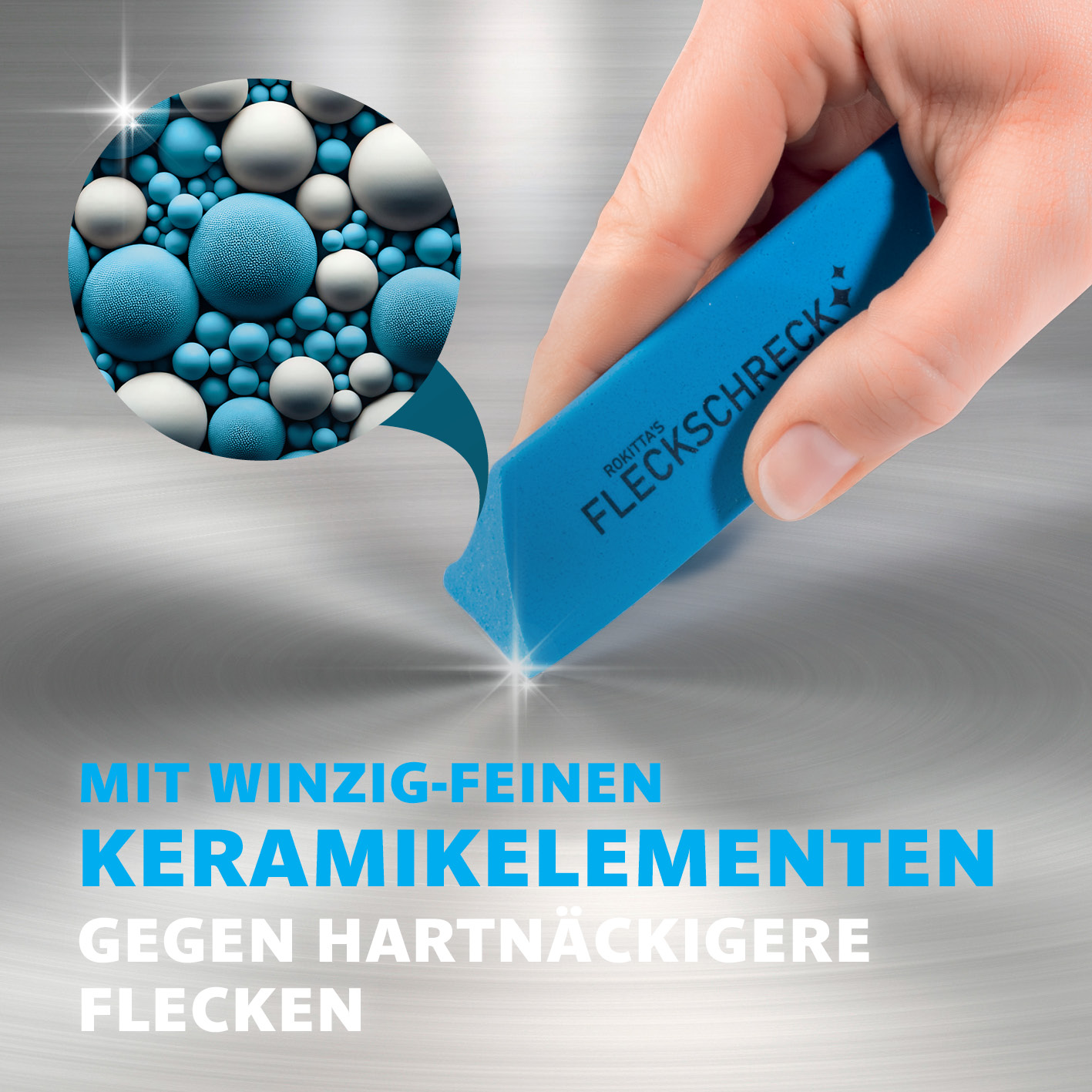 Hand hält blauen Radiergummi. Nahaufnahme zeigt blaue und weiße Kugeln. Text unten: 'MIT WINZIG-FEINEN KERAMIKELEMENTEN'.