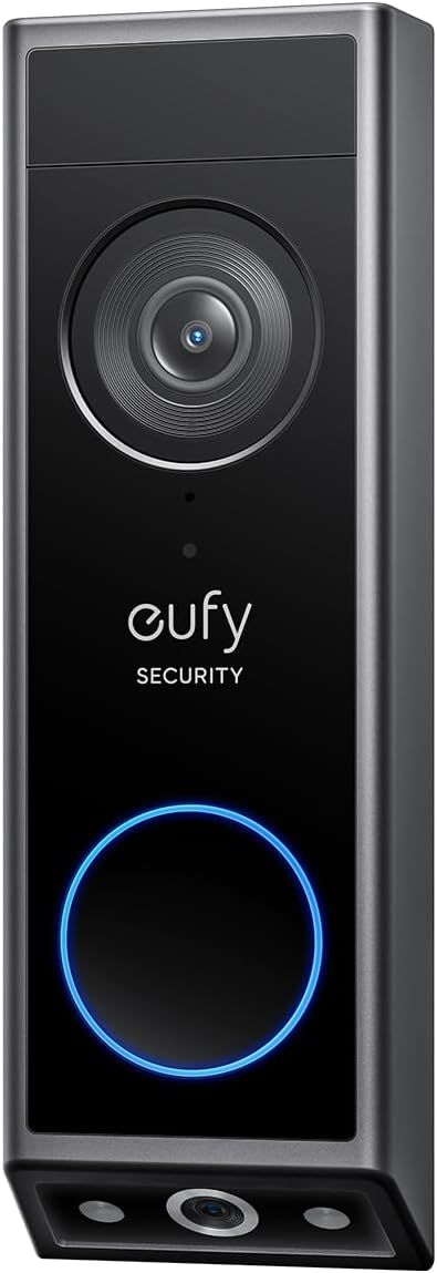 Un timbre de seguridad Eufy negro y gris. Tiene una cámara, el logotipo de Eufy y un círculo azul iluminado.