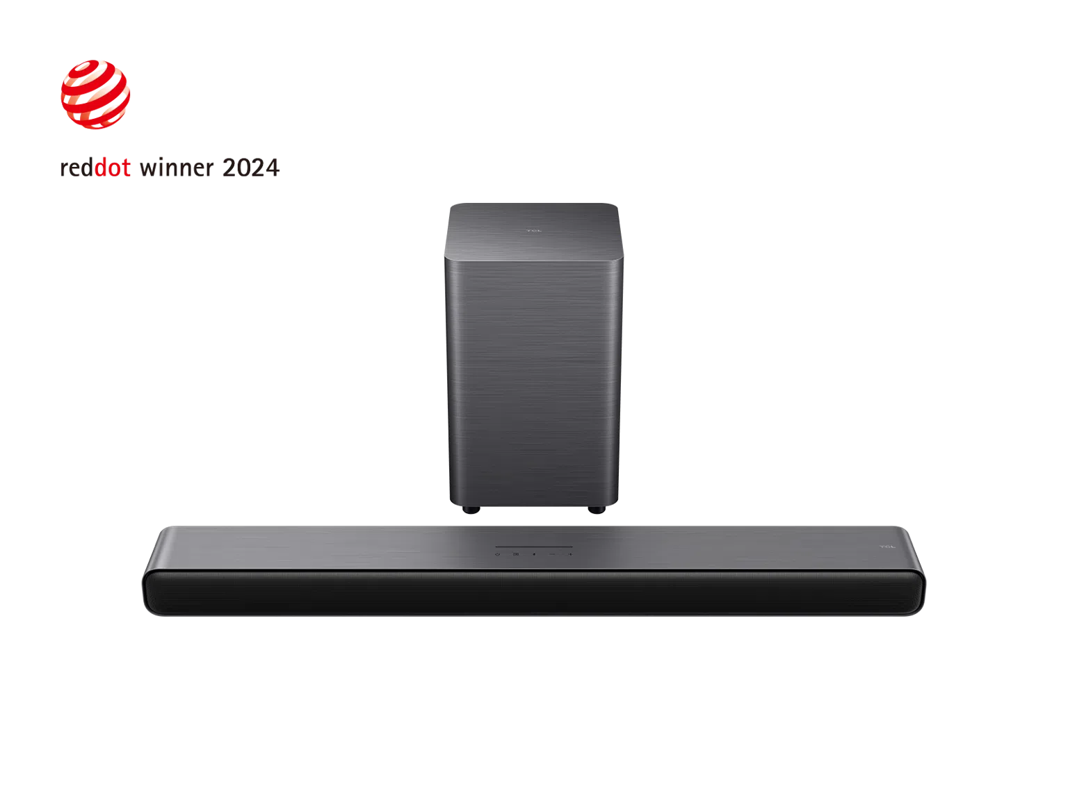 Egy TCL soundbar és mélynyomó látható fekete háttér előtt. A bal felső sarokban egy Red Dot Winner 2024 logó található.