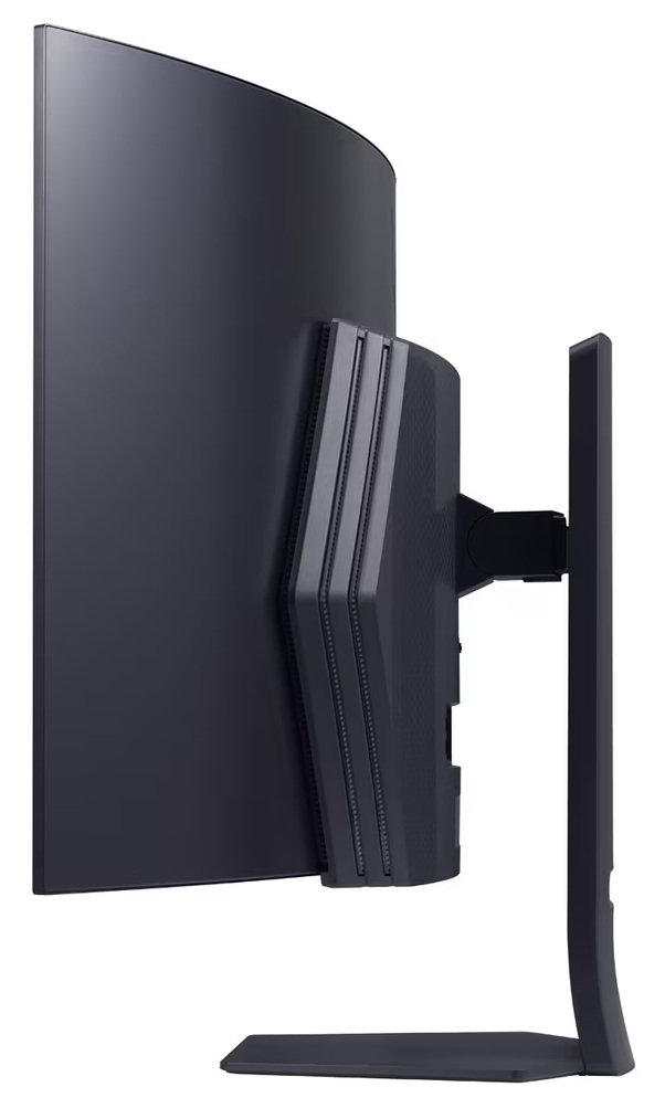 Widok z boku zakrzywionego czarnego monitora. Tył monitora ma teksturowany design. Podstawa i ramię również są czarne.