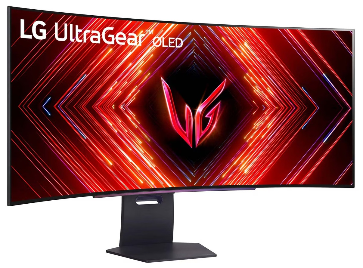 Zakrzywiony monitor LG UltraGear OLED. Czerwono-czarne tło ekranu z logo i ciemnoszarym stojakiem.