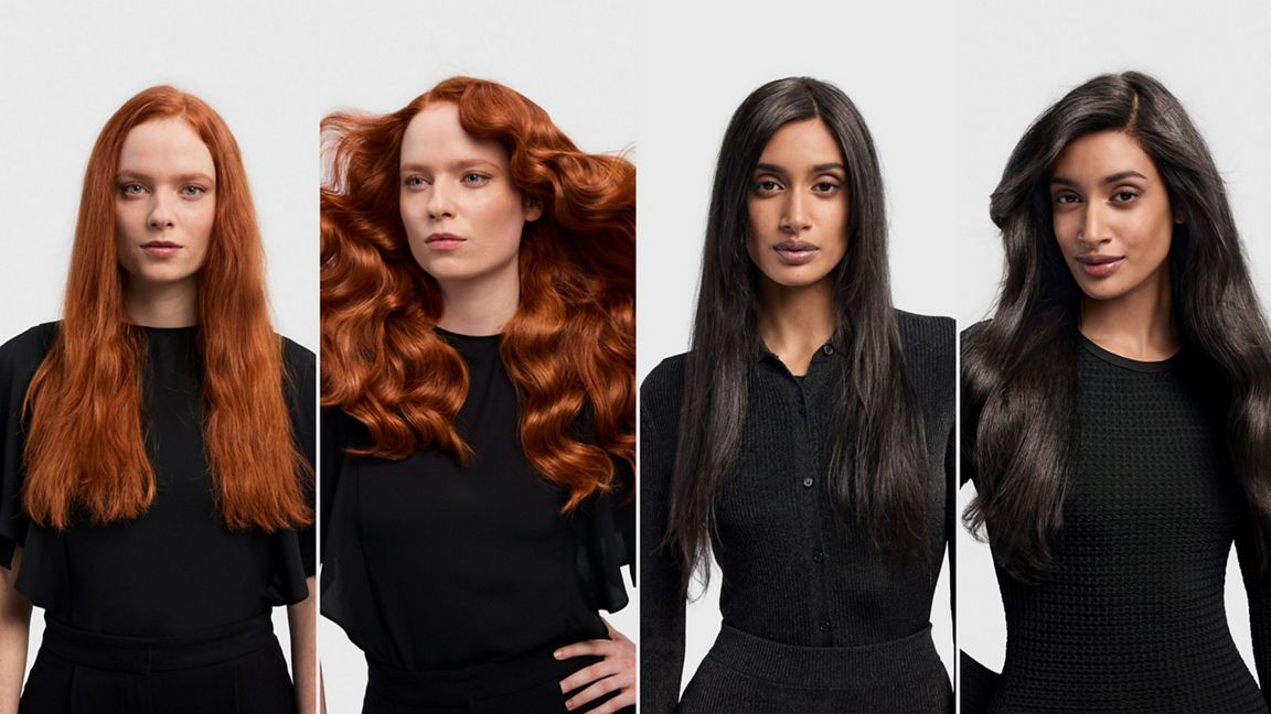 Quatre femmes avec différentes couleurs et styles de cheveux. Deux ont les cheveux roux et deux les cheveux noirs. Toutes portent des hauts noirs.