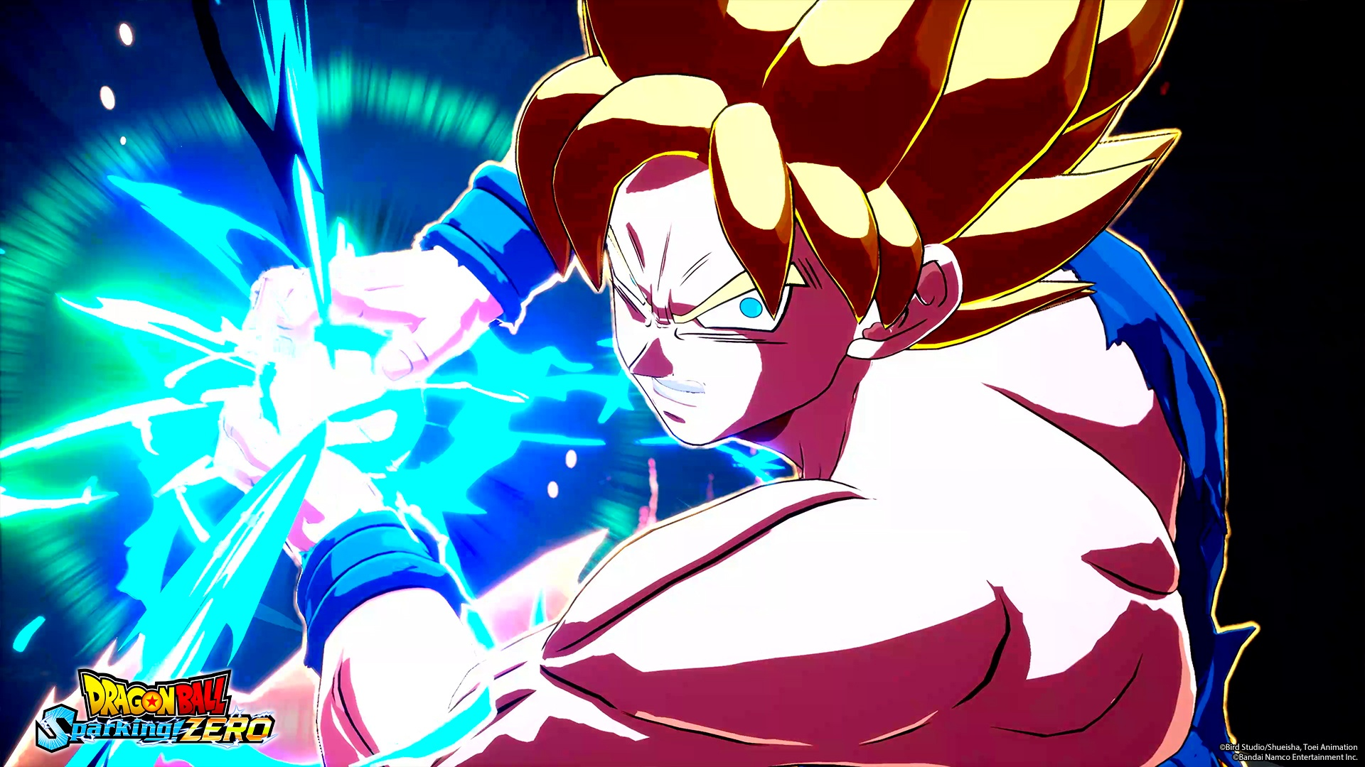 Goku in Super-Saiyajin-Form, lädt Energie mit einer blauen Aura auf. Intensiver Ausdruck, goldenes Haar, blaue Augen und muskulöser Körperbau.