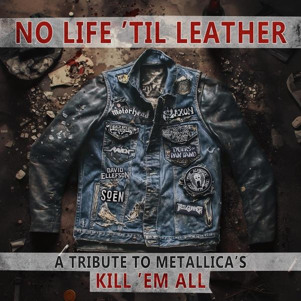 Eine Jeansjacke mit Aufnähern von Bands wie Motörhead und Saxon, mit dem Text "No Life 'Til Leather" und "Kill 'Em All".