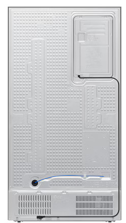 Tył srebrnej lodówki. Ma skomplikowany wzór grzbietów, prostokątną komorę oraz różne otwory wentylacyjne i rury.