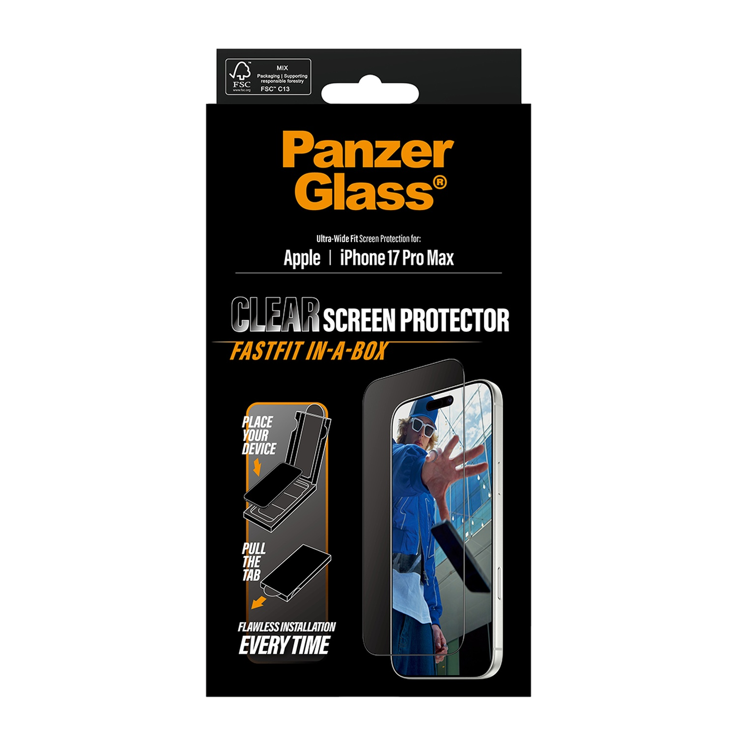 Een zwarte doos met PanzerGlass schermbeschermer voor iPhone 17 Pro Max. Instructies tonen apparaatplaatsing en lipje trekken.