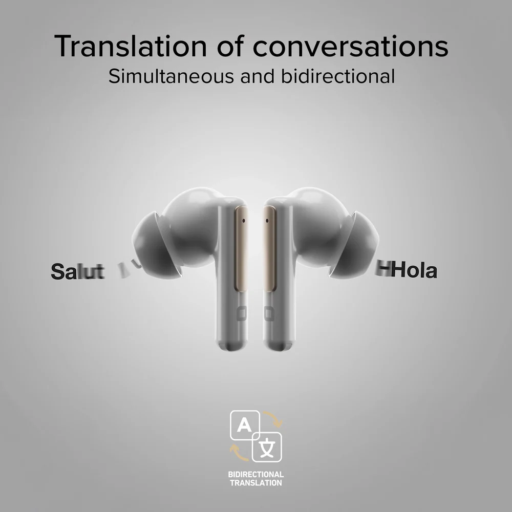 Zwei kabellose Ohrhörer mit den Texten 'Salut' und 'Hola', die eine gleichzeitige bidirektionale Übersetzung anzeigen. Ein Logo unten zeigt die Übersetzung.