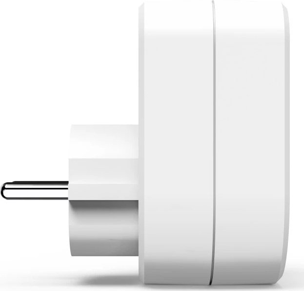 Un adaptador de enchufe eléctrico blanco. Tiene dos clavijas metálicas y un cuerpo rectangular. El adaptador se ve de lado.