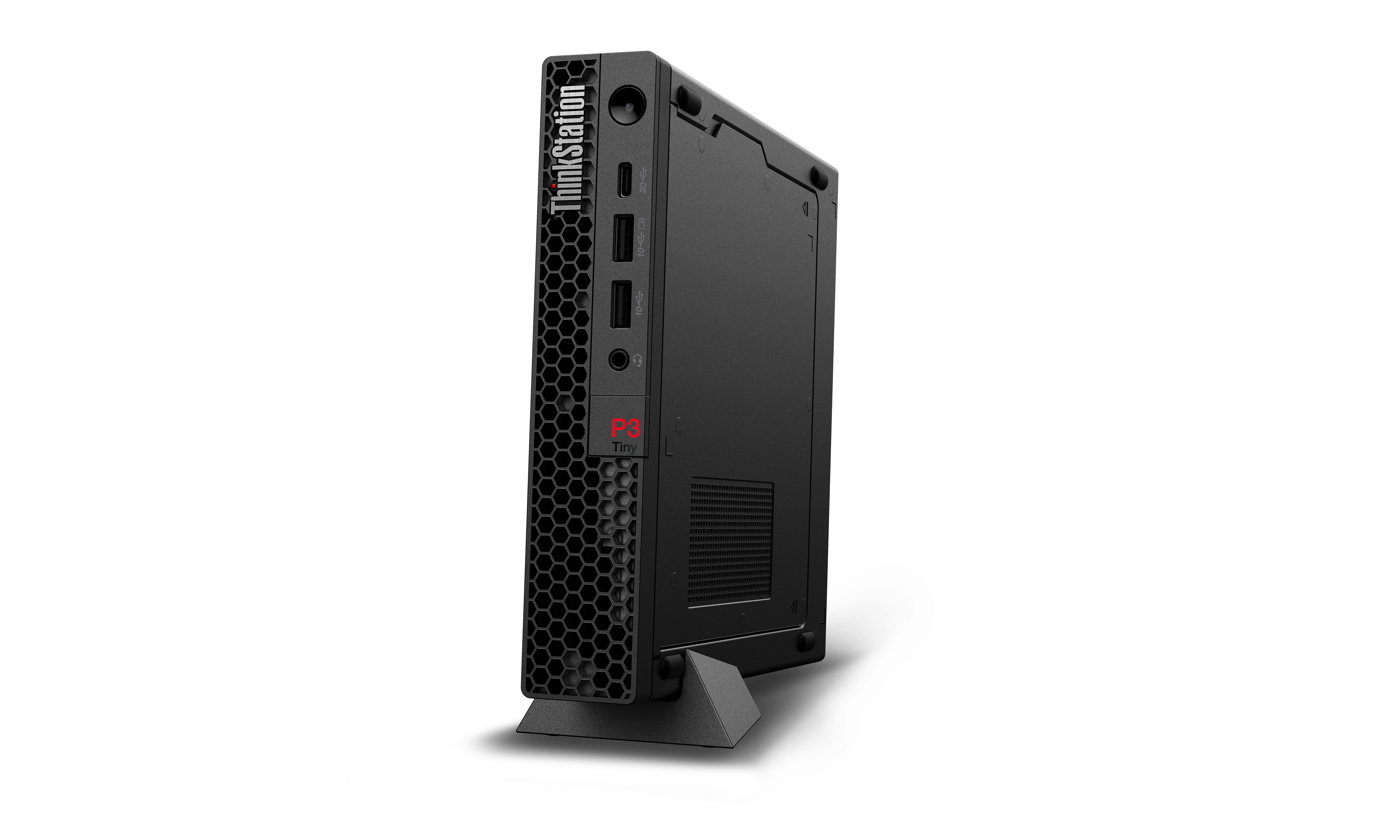 Schwarze Lenovo ThinkStation P3 Tiny. Steht auf einem Ständer vor schwarzem Hintergrund. ThinkStation-Logo sichtbar.