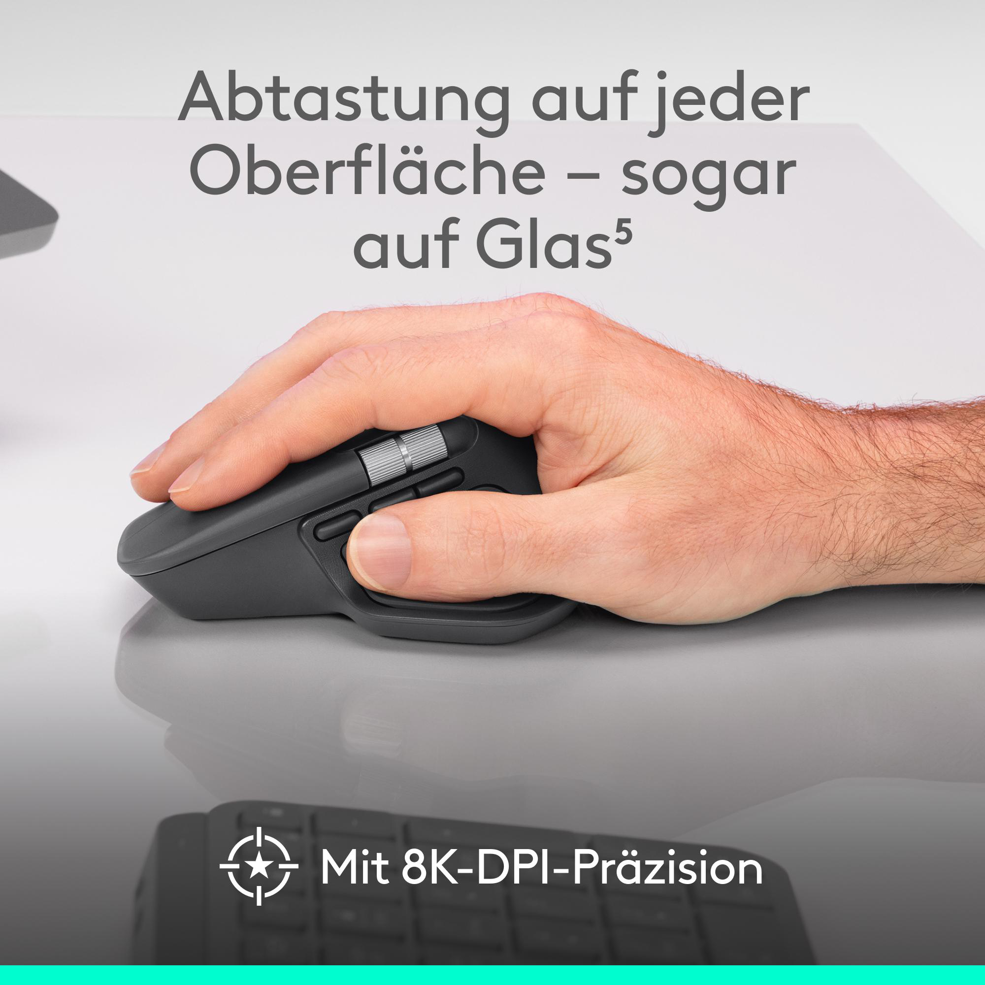 Hand benutzt eine dunkelgraue Maus auf einer reflektierenden Oberfläche. Text oben, unten Text mit 8K-DPI-Präzision.