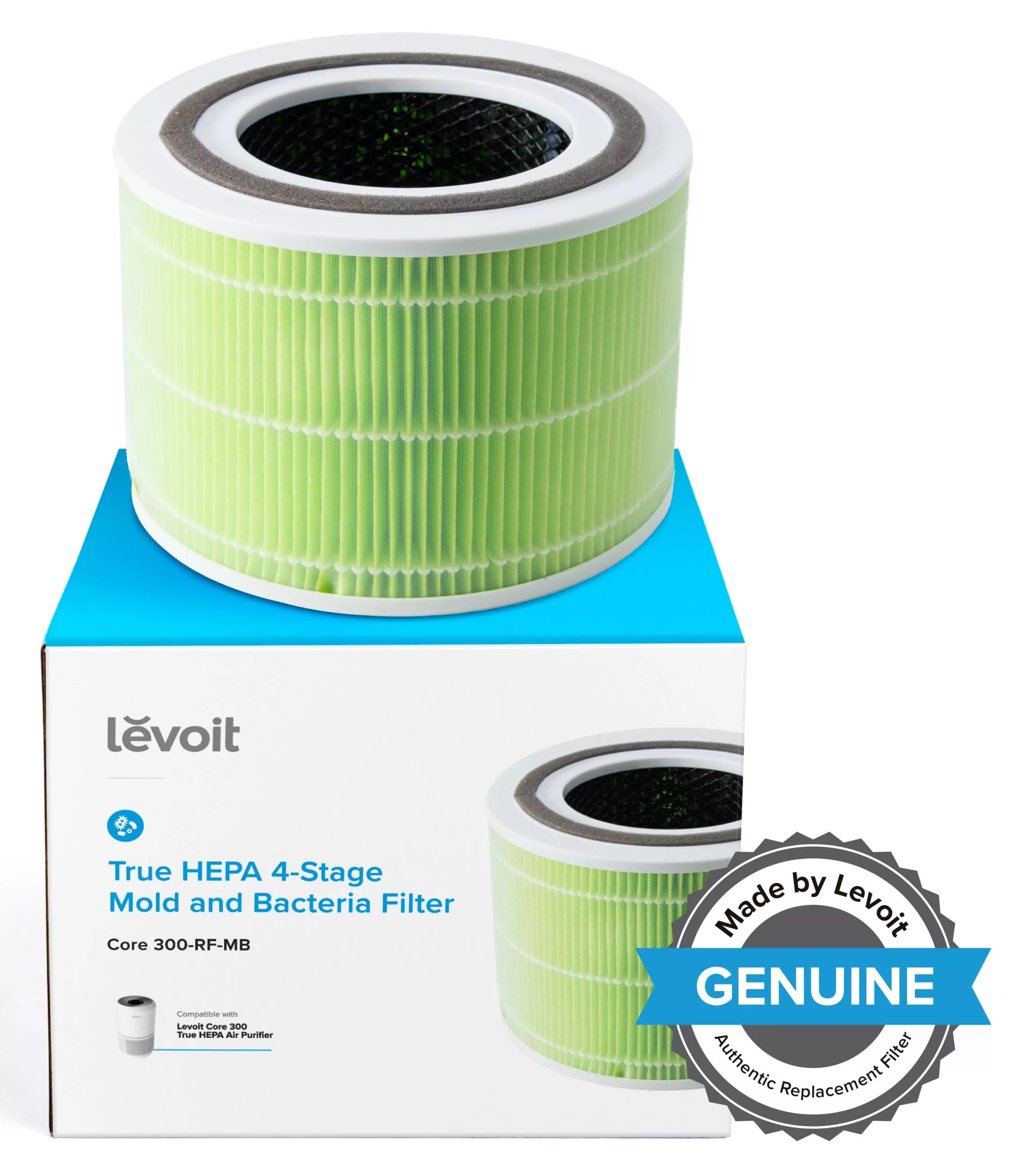 Filtr powietrza z zielonymi plisowanymi bokami stoi na niebieskim pudełku. Pudełko ma nazwę marki i szczegóły filtra.