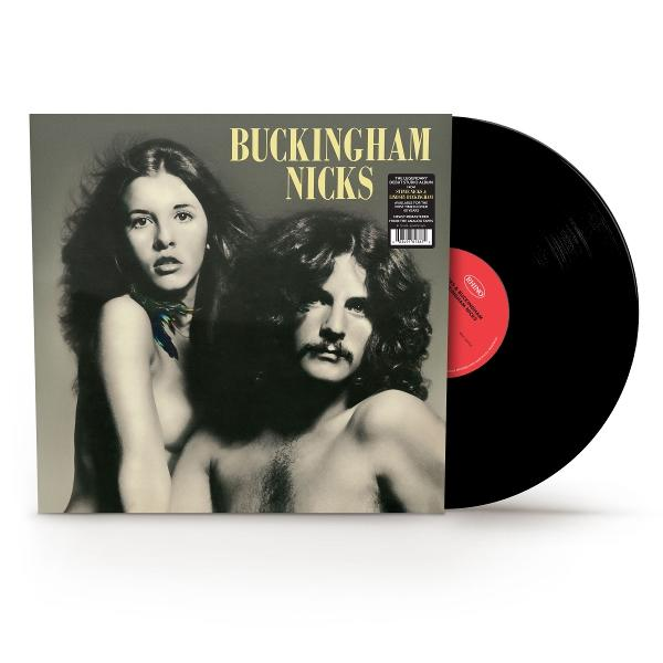 A Buckingham Nicks album borítója. Egy nő és egy férfi részben meztelen. Jobbra egy fekete bakelit lemez látható.
