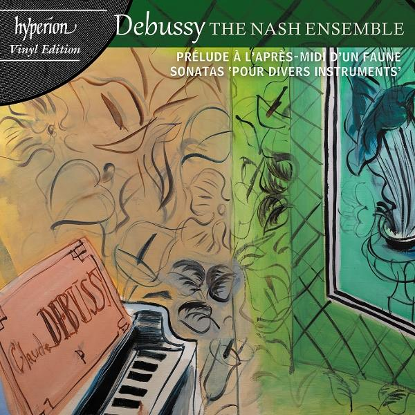 Albumcover. Enthält Text und Kunstwerke von Klavier, floralen Mustern und einer Vase mit Blumen. Der Titel ist 'Debussy The Nash Ensemble'.